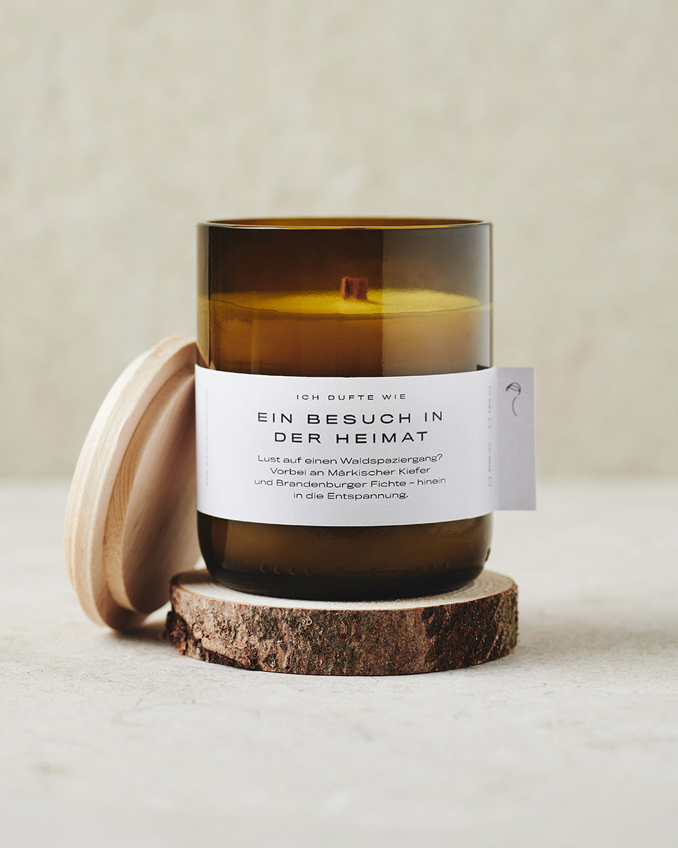Scented candle - A visit home