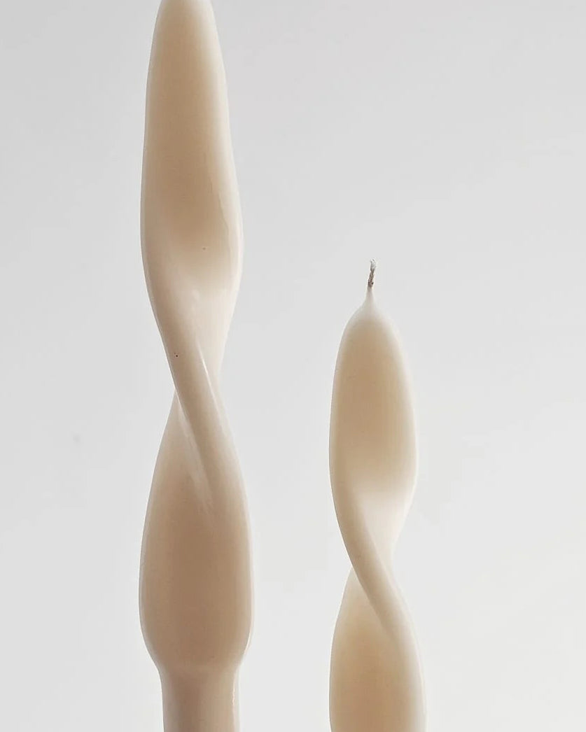 Tilda - Skulpturale Kerzen aus Bienenwachs