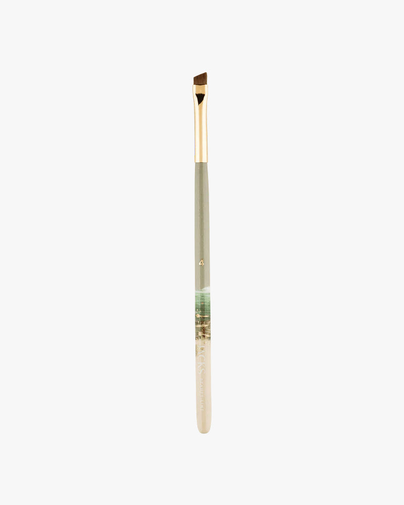 #04 Eyebrow brush