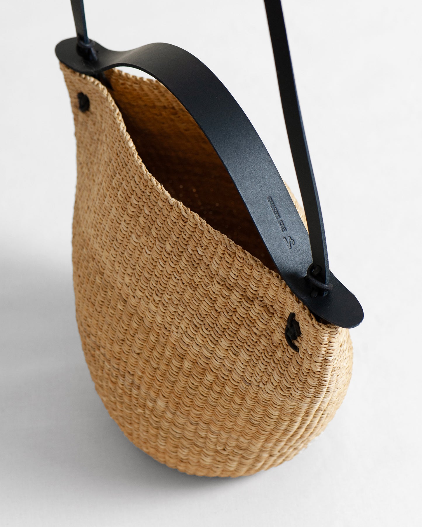 Bell Bag - Akamae Nr.42M
