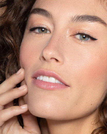Clean Line Liquid Liner