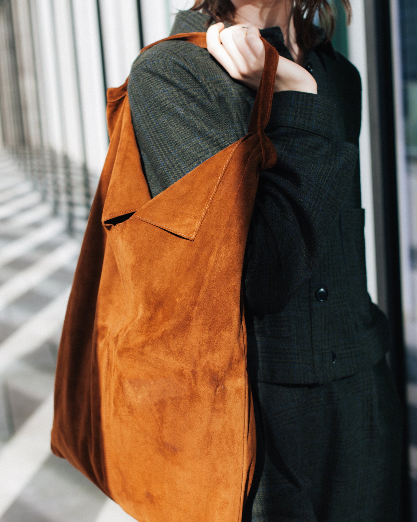 Shopper - Rin Brown Suede