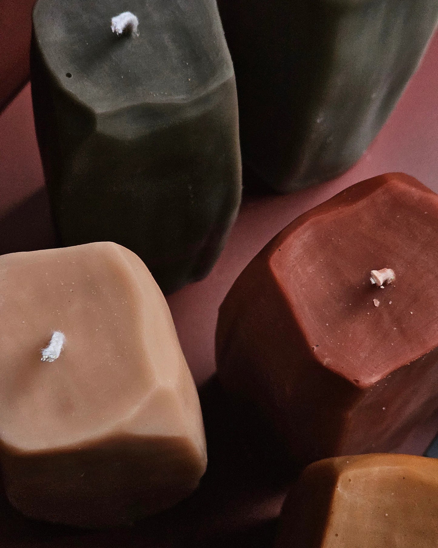 Hilde - Skulpturale Kerzen aus Bienenwachs